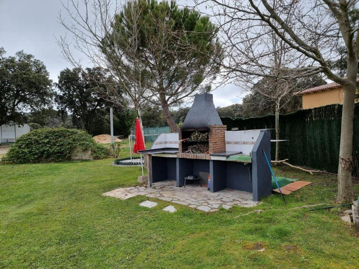 Villa Pancorbo Velayos Exteriér fotografie